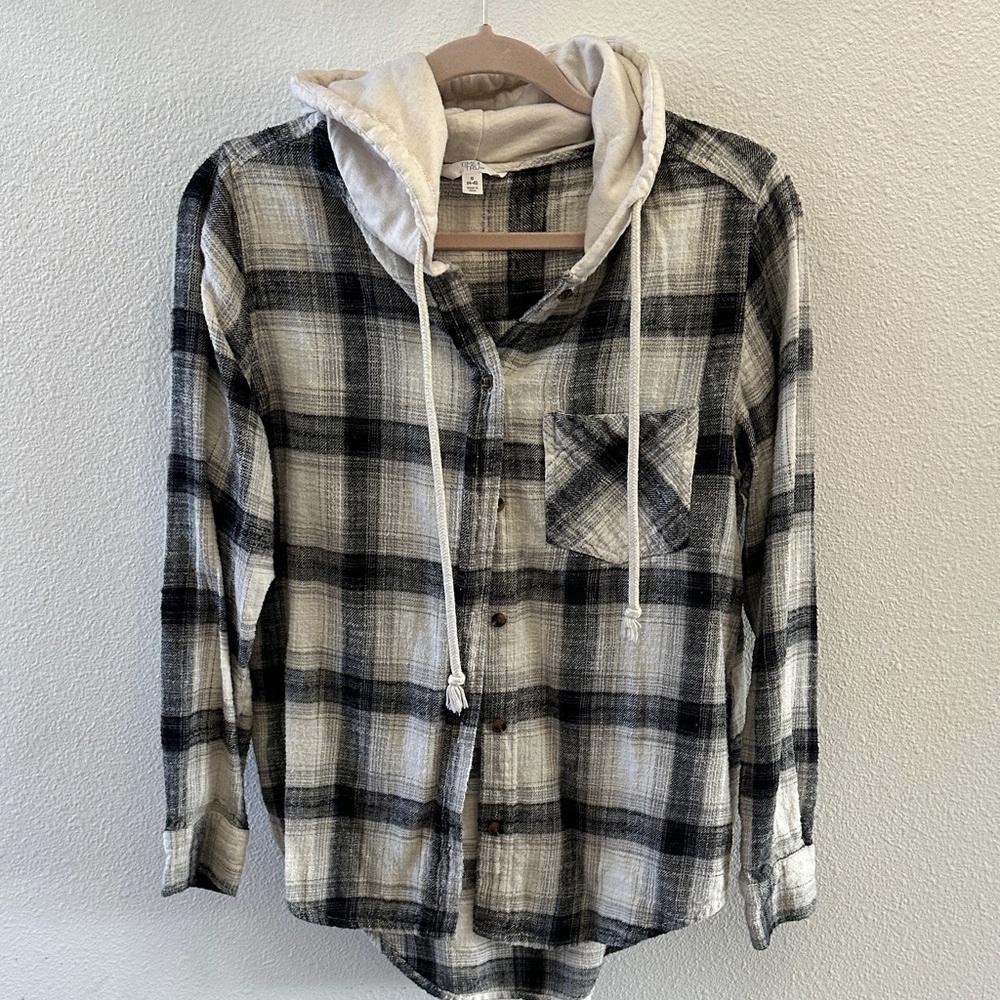 Time and Tru Black and Cream Plaid Hoodie Top